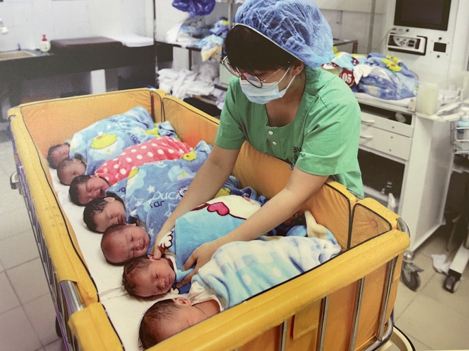 Việt Nam cần thêm hàng trăm ngàn điều dưỡng viên 